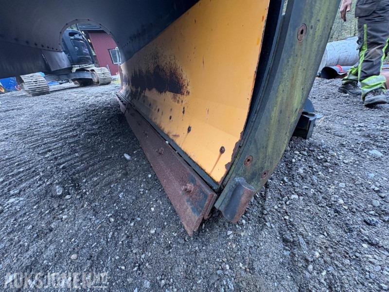 Lastbil 2012 Mahler M-Flexiway DT34FW snøplog med hydraulikksentral og slaps: billede 11 Lastbil 2012 Mahler M-Flexiway DT34FW snøplog med hydraulikksentral og slaps: billede 11