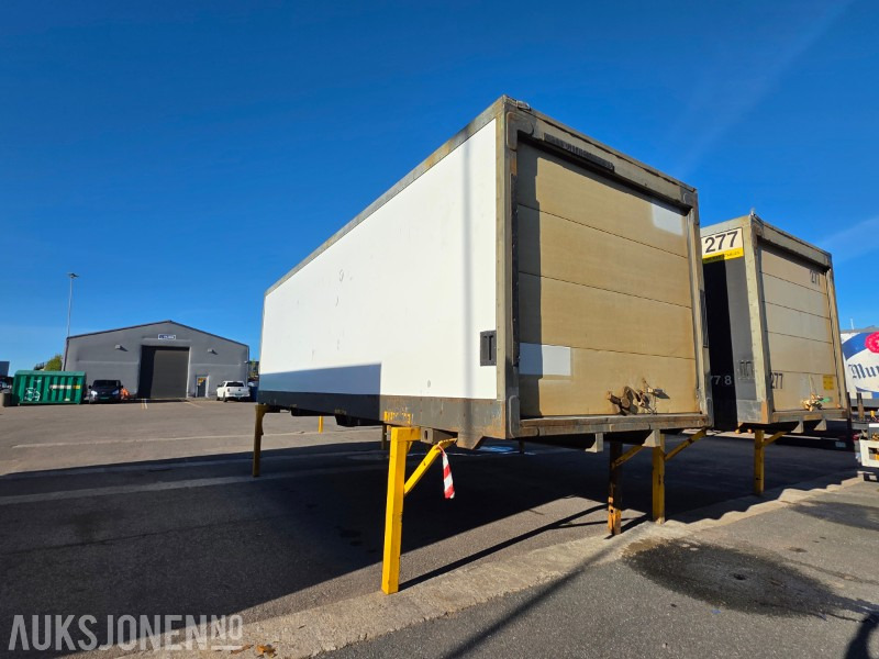 2019 Vekselflak 782 KLASSE C NS-EN 284 - tilrettelagt for jernbanetransport - Lastbil: billede 3 2019 Vekselflak 782 KLASSE C NS-EN 284 - tilrettelagt for jernbanetransport - Lastbil: billede 3