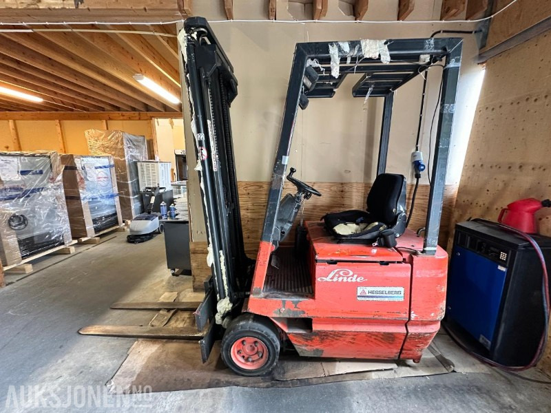 1993 Linde E15 Elektrisk Gaffeltruck - Materialehåndteringsudstyr: billede 2 1993 Linde E15 Elektrisk Gaffeltruck - Materialehåndteringsudstyr: billede 2