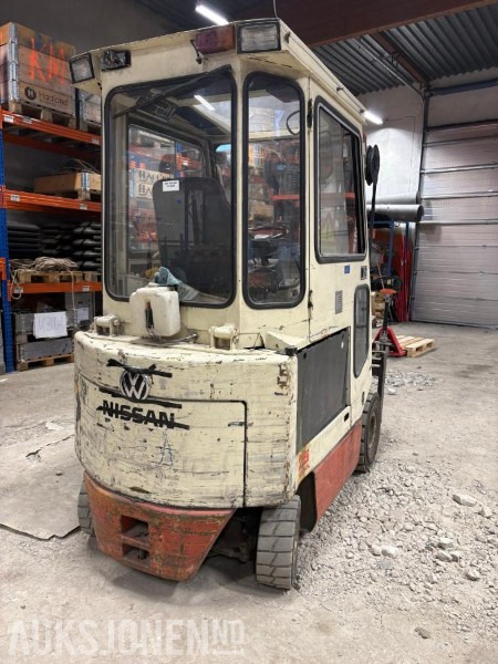 1994 Nissan RM02R25U Elektrisk truck - Mast 2H370 - Løftehhøyde 3700 mm - Gått 4279 timer - Sertifisert - Materialehåndteringsudstyr: billede 4 1994 Nissan RM02R25U Elektrisk truck - Mast 2H370 - Løftehhøyde 3700 mm - Gått 4279 timer - Sertifisert - Materialehåndteringsudstyr: billede 4