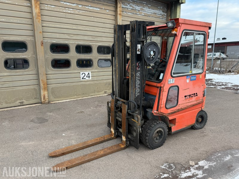 Toyota FBM 16 truck - Løftehøyde 4700 mm - REP objekt - Materialehåndteringsudstyr: billede 1 Toyota FBM 16 truck - Løftehøyde 4700 mm - REP objekt - Materialehåndteringsudstyr: billede 1