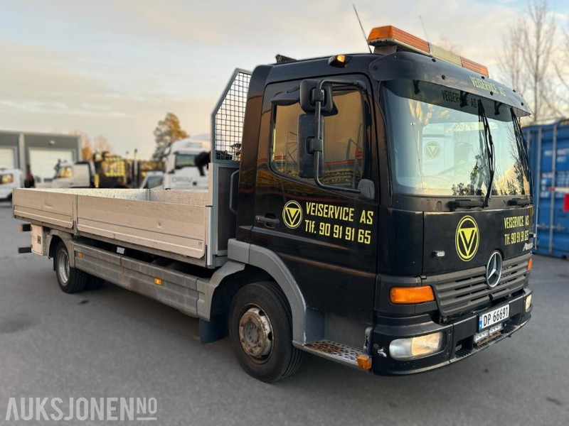 Mercedes-Benz Atego 818/42 – 2005-modell – 7,5 tonn planbil – Kjørbar, men EU utløpt - Lastbil med lad: billede 3 Mercedes-Benz Atego 818/42 – 2005-modell – 7,5 tonn planbil – Kjørbar, men EU utløpt - Lastbil med lad: billede 3