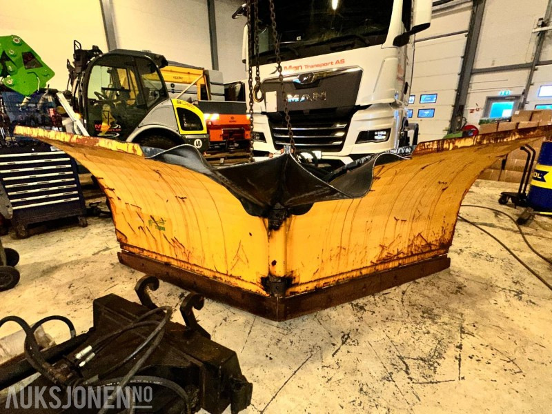 2004 Tellefsdal 3300 HL V90 snøplog – Volvo BM-feste - Udstyr for Entreprenørmaskin: billede 1 2004 Tellefsdal 3300 HL V90 snøplog – Volvo BM-feste - Udstyr for Entreprenørmaskin: billede 1