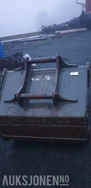 2016 SMP 800 liter Graveskuffe, M36 Kvernex - Udstyr for Entreprenørmaskin: billede 3 2016 SMP 800 liter Graveskuffe, M36 Kvernex - Udstyr for Entreprenørmaskin: billede 3