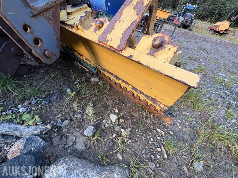 2016 Stark HT2800R Planeringsskjær / Høvler / Høvelskjær - Udstyr for Entreprenørmaskin: billede 5 2016 Stark HT2800R Planeringsskjær / Høvler / Høvelskjær - Udstyr for Entreprenørmaskin: billede 5