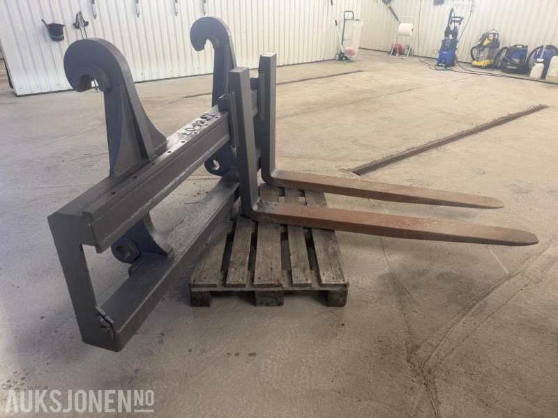 2016 Ufo pallegafler Stort BM feste - Udstyr for Entreprenørmaskin: billede 1 2016 Ufo pallegafler Stort BM feste - Udstyr for Entreprenørmaskin: billede 1