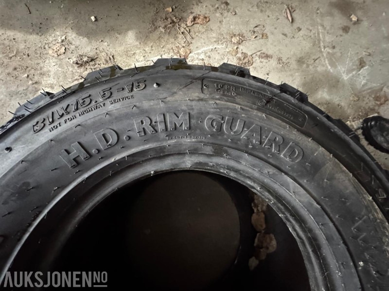 Udstyr for Entreprenørmaskin BKT Skid Power / 31x15.5 - 15 / 4 stk dekk ubrukt: billede 11