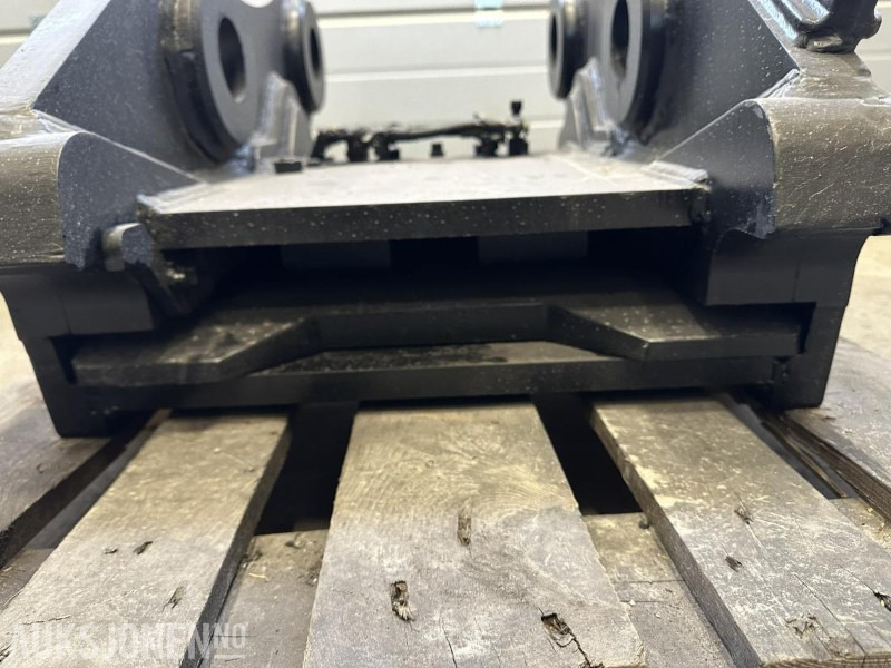 UBRUKT Götene Hydraulisk HK-feste G90 - Udstyr for Entreprenørmaskin: billede 2 UBRUKT Götene Hydraulisk HK-feste G90 - Udstyr for Entreprenørmaskin: billede 2