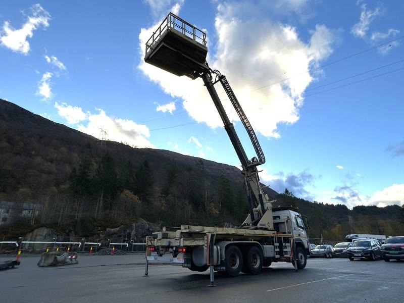 2013 Volvo FMX 370 6X4 med NORMET Esslift 1000 plattform / korg - nylig EU godkjent - Utility/ Speciel maskine: billede 3 2013 Volvo FMX 370 6X4 med NORMET Esslift 1000 plattform / korg - nylig EU godkjent - Utility/ Speciel maskine: billede 3