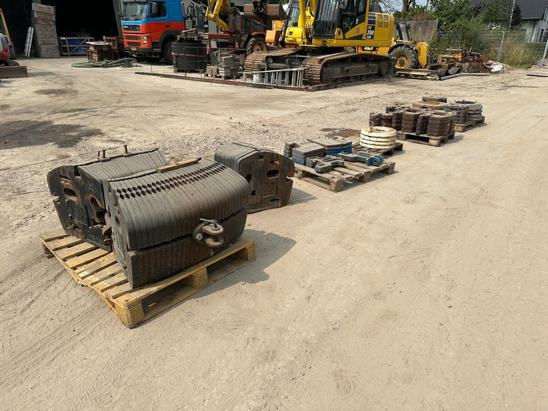 Fiat Gewichten Front weights / Wheel weights - Traktor: billede 1 Fiat Gewichten Front weights / Wheel weights - Traktor: billede 1