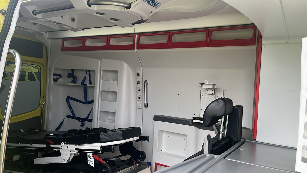 Mercedes Benz AMBULANCE Lot of 10 units Sprinter 313 CDI Automatic - Utility/ Speciel maskine: billede 5 Mercedes Benz AMBULANCE Lot of 10 units Sprinter 313 CDI Automatic - Utility/ Speciel maskine: billede 5