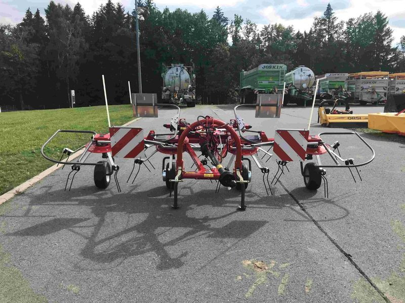 Massey Ferguson MF TD 454 DN / FELLA SANOS 4504 DN - Høvender: billede 3 Massey Ferguson MF TD 454 DN / FELLA SANOS 4504 DN - Høvender: billede 3