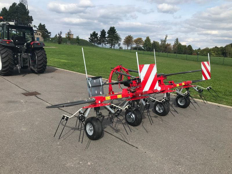Massey Ferguson MF TD 454 DN / FELLA SANOS 4504 DN - Høvender: billede 2 Massey Ferguson MF TD 454 DN / FELLA SANOS 4504 DN - Høvender: billede 2