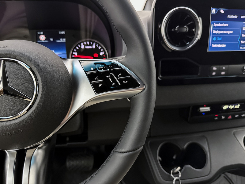 Varevogn Mercedes-Benz Sprinter 317 1.9 CDI L4 Pro 3.5t trekhaak Navigatie Betimmering Parkeerpakket Stoel en stuurverwarming: billede 20