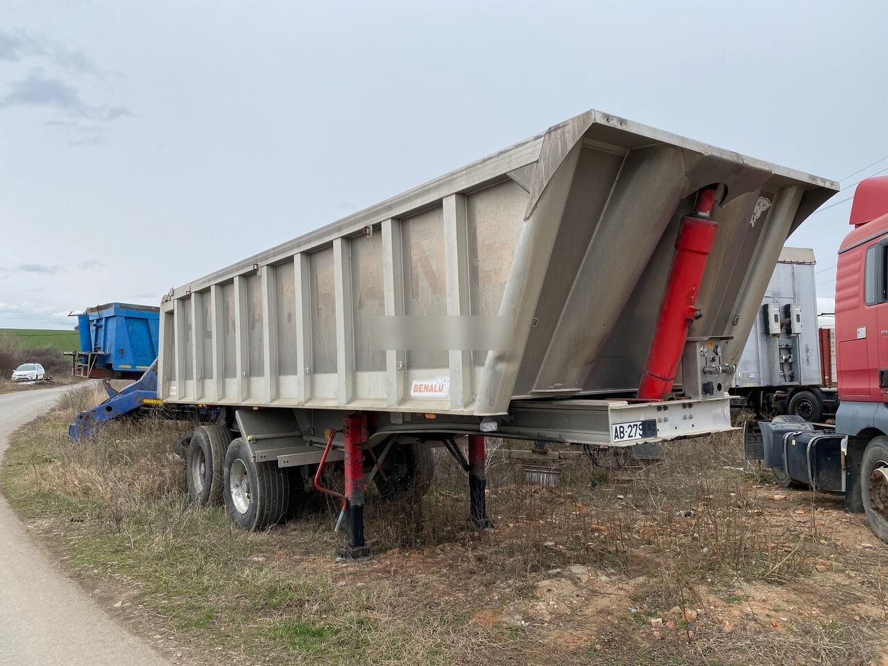 Benalu Bena Basculabila Agregate Aluminiu 2 PIECES AVALABILE - Tipvogn sættevogn: billede 3 Benalu Bena Basculabila Agregate Aluminiu 2 PIECES AVALABILE - Tipvogn sættevogn: billede 3