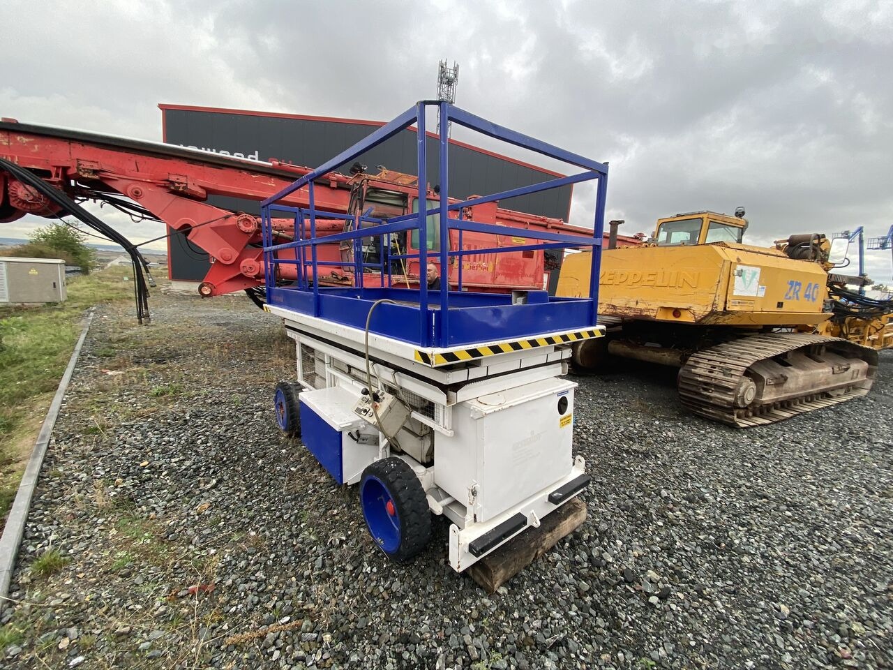 Bluelift NACELA LIFT TKD HL 80 EV / Electrica / 9,7 m / 850 kg - Sakselift: billede 2 Bluelift NACELA LIFT TKD HL 80 EV / Electrica / 9,7 m / 850 kg - Sakselift: billede 2