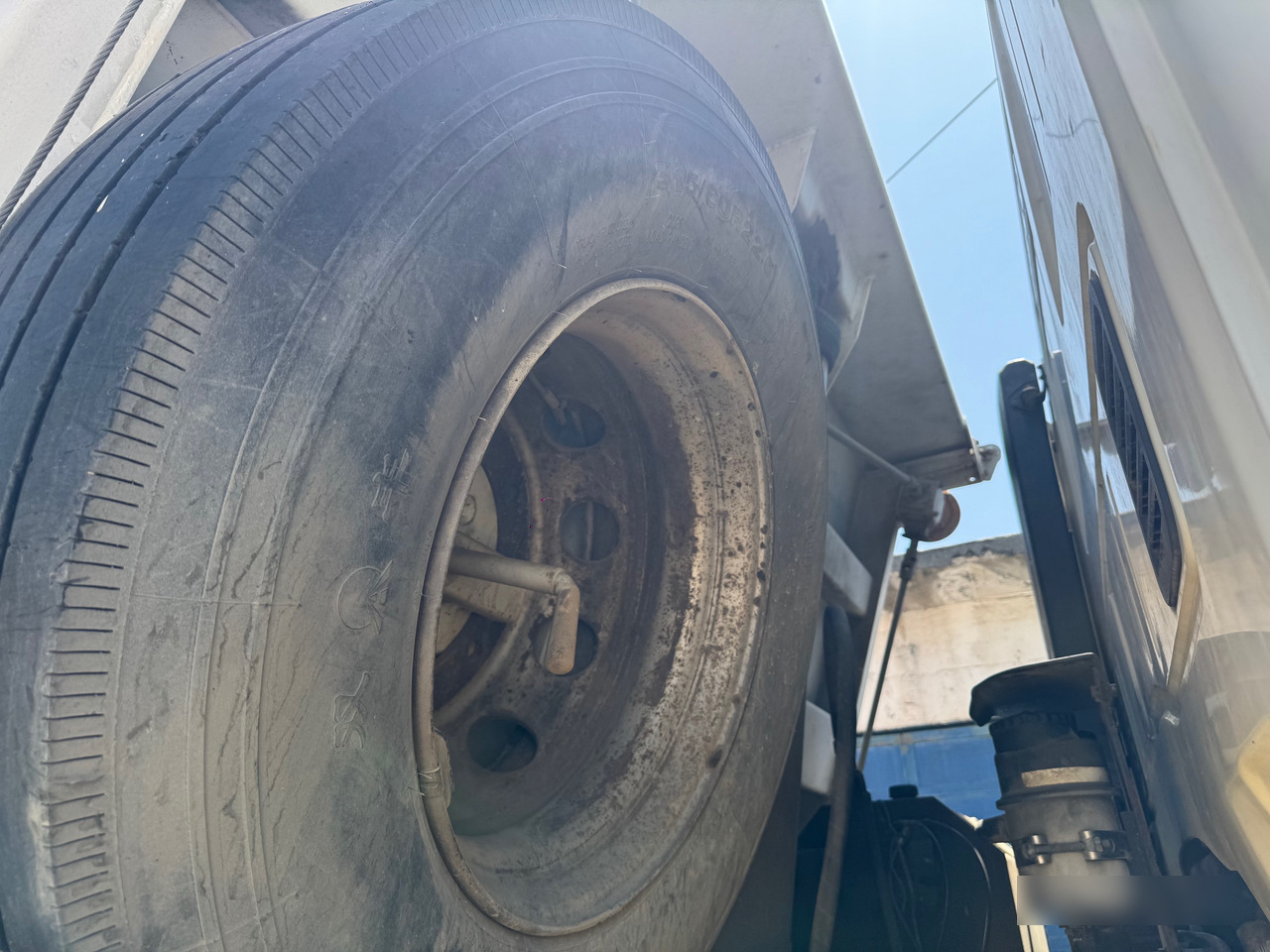 Lastbil IVECO EuroTrakker 410 2009 Euro 4 Cursor 13 Klima : Sasiu GROS , Multi: billede 8 Lastbil IVECO EuroTrakker 410 2009 Euro 4 Cursor 13 Klima : Sasiu GROS , Multi: billede 8