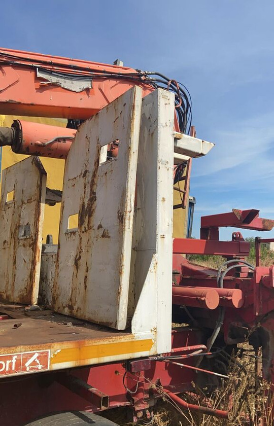 Schwarzmüller Atlas hlk 330 7 tone + graifer + rotor - Sættevogn til tømmer: billede 2 Schwarzmüller Atlas hlk 330 7 tone + graifer + rotor - Sættevogn til tømmer: billede 2