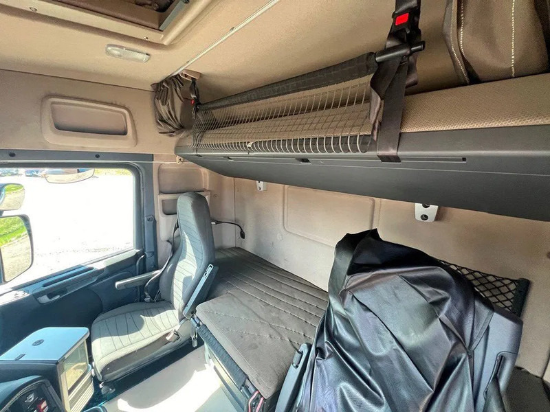 Trækker Scania R560 V8 Air / Air Suspension. only 623000km . Euro 5. Hydr. system.: billede 13 Trækker Scania R560 V8 Air / Air Suspension. only 623000km . Euro 5. Hydr. system.: billede 13