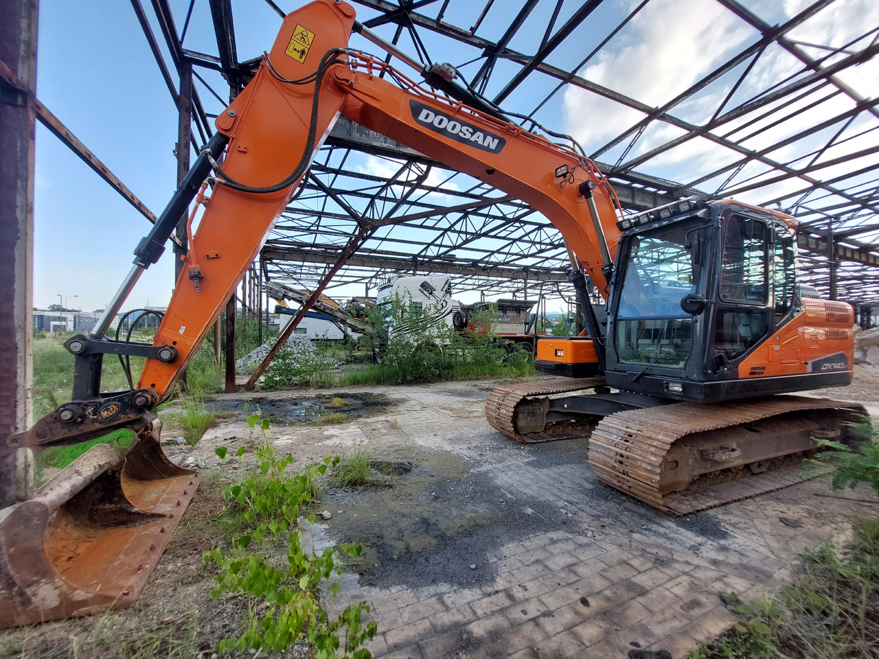 DOOSAN DX140LC-5 - Bæltegravemaskine: billede 4 DOOSAN DX140LC-5 - Bæltegravemaskine: billede 4