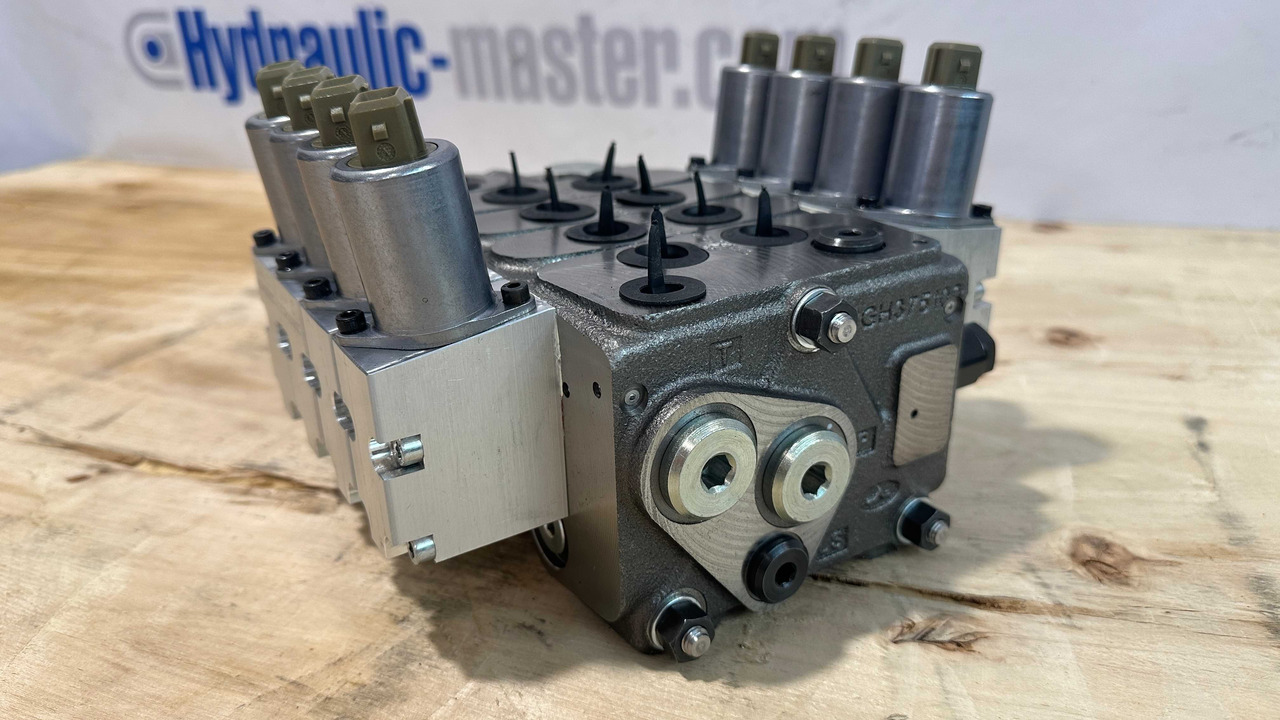 Set Scanreco G4 with  Walvoil DPX050 Rayco, Bobcat, Carlton - Stubfræser: billede 4 Set Scanreco G4 with  Walvoil DPX050 Rayco, Bobcat, Carlton - Stubfræser: billede 4