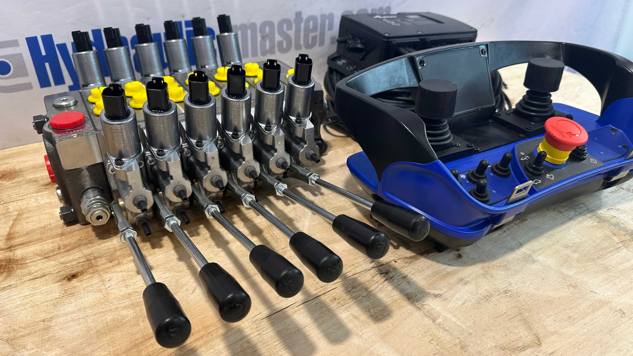 Set Scanreco RC400 with Walvoil DPX100 Komatsu Forest, Ponsse, Fassi, Palfinger - Skovvogn: billede 3 Set Scanreco RC400 with Walvoil DPX100 Komatsu Forest, Ponsse, Fassi, Palfinger - Skovvogn: billede 3