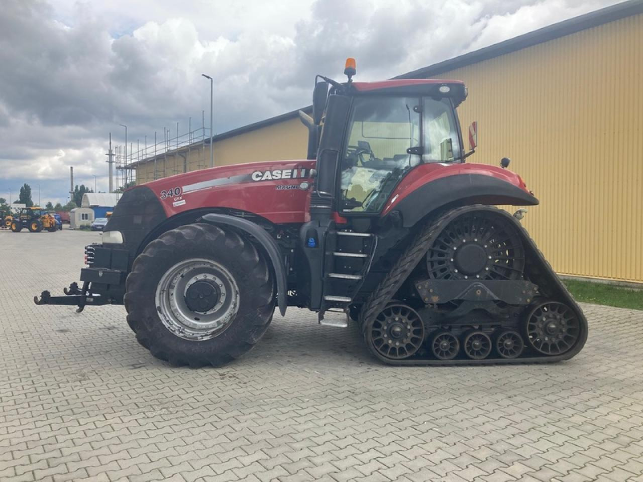 Case-IH MAGNUM 340 CVX ROWTRAC - Traktor: billede 2 Case-IH MAGNUM 340 CVX ROWTRAC - Traktor: billede 2