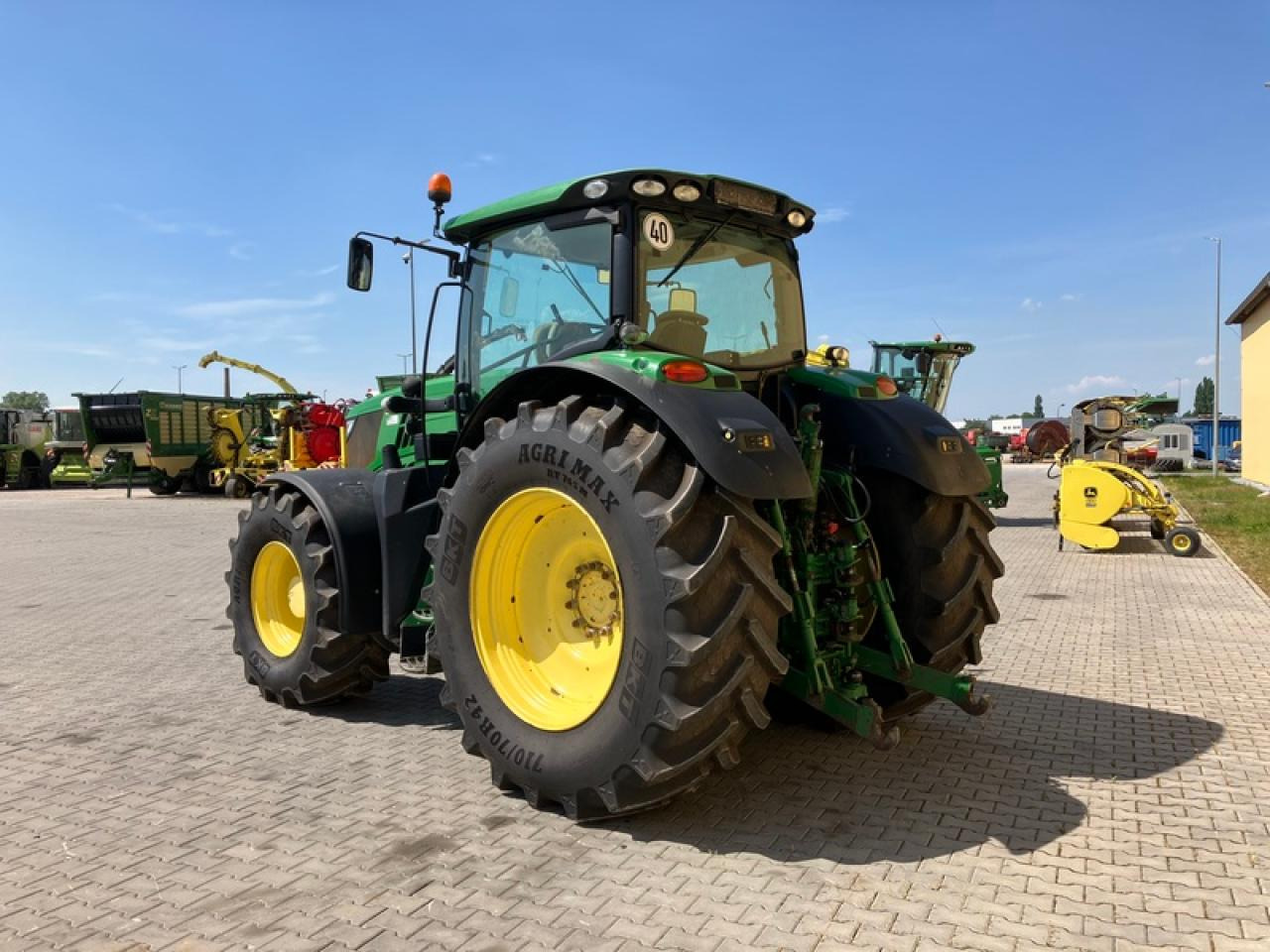 John Deere 6210R AUTOPOWER - Traktor: billede 3 John Deere 6210R AUTOPOWER - Traktor: billede 3