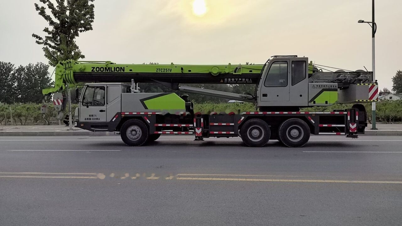 Zoomlion ZTC251V ZTC350 ZTV500 25T 35T 50T 25ton 35ton - Mobilkran: billede 1 Zoomlion ZTC251V ZTC350 ZTV500 25T 35T 50T 25ton 35ton - Mobilkran: billede 1