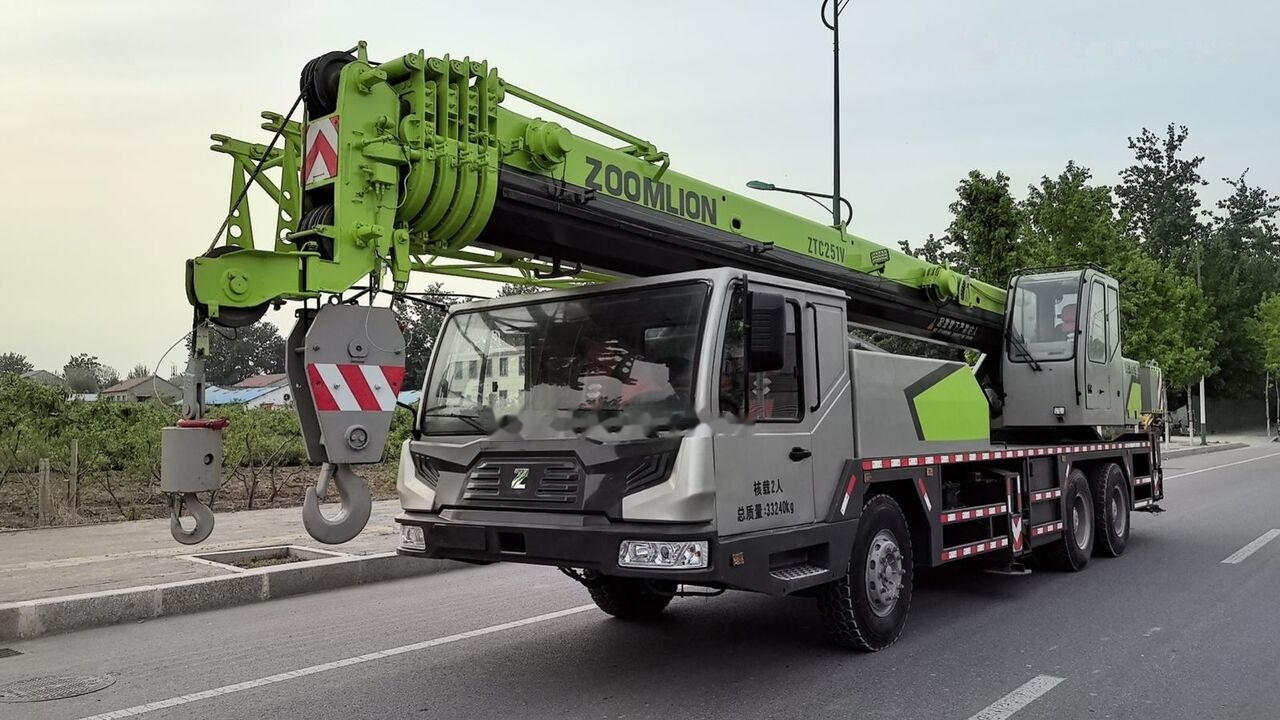 Zoomlion ZTC251V ZTC350 ZTV500 25T 35T 50T 25ton 35ton - Mobilkran: billede 3 Zoomlion ZTC251V ZTC350 ZTV500 25T 35T 50T 25ton 35ton - Mobilkran: billede 3