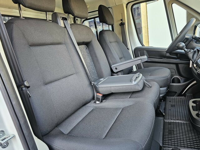 Leje en FIAT Ducato 140 DOKA Pritsche 2,9 Meter Klima DAB... FIAT Ducato 140 DOKA Pritsche 2,9 Meter Klima DAB...: billede 13