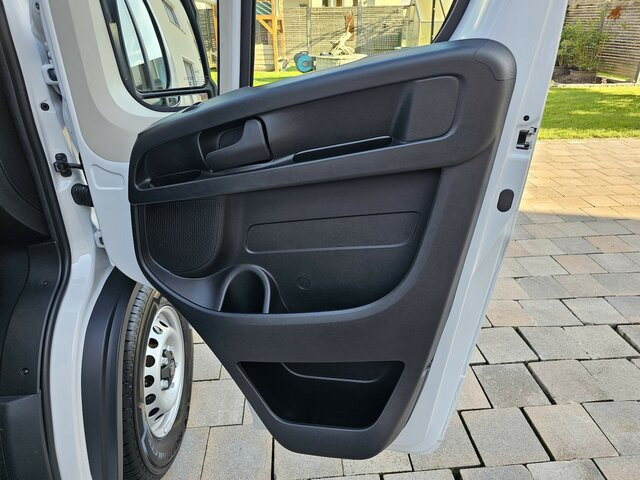 Leje en FIAT Ducato 140 DOKA Pritsche 2,9 Meter Klima DAB... FIAT Ducato 140 DOKA Pritsche 2,9 Meter Klima DAB...: billede 18