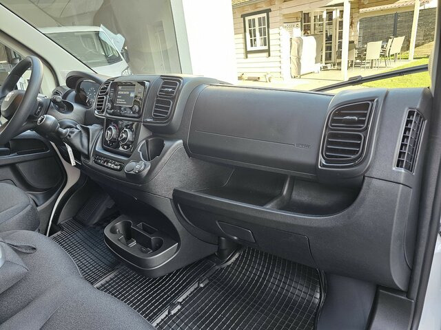 Leje en FIAT Ducato 140 DOKA Pritsche 2,9 Meter Klima DAB... FIAT Ducato 140 DOKA Pritsche 2,9 Meter Klima DAB...: billede 16