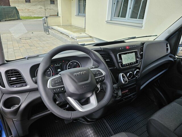 IVECO Daily 35S18HA8 3.0 Hi-Matic AHK Tachograph LED... - Varebil med kasse: billede 4 IVECO Daily 35S18HA8 3.0 Hi-Matic AHK Tachograph LED... - Varebil med kasse: billede 4