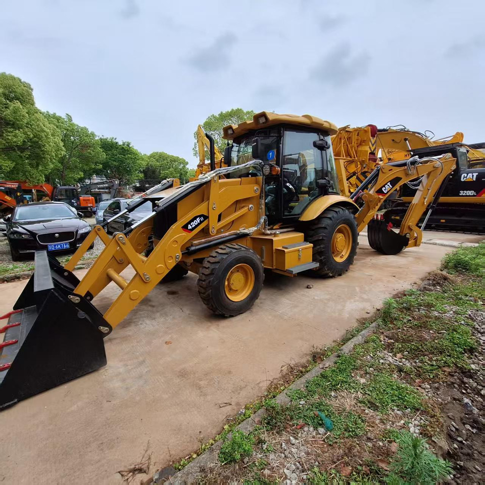 CAT 420F Backhoe Loader - Gravelæssemaskine: billede 1 CAT 420F Backhoe Loader - Gravelæssemaskine: billede 1