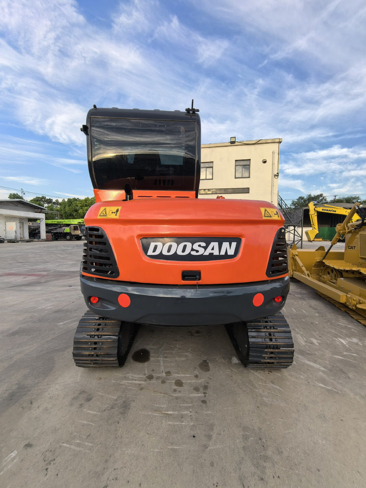 Doosan Dx60 Crawler Excavator - Bæltegravemaskine: billede 2 Doosan Dx60 Crawler Excavator - Bæltegravemaskine: billede 2