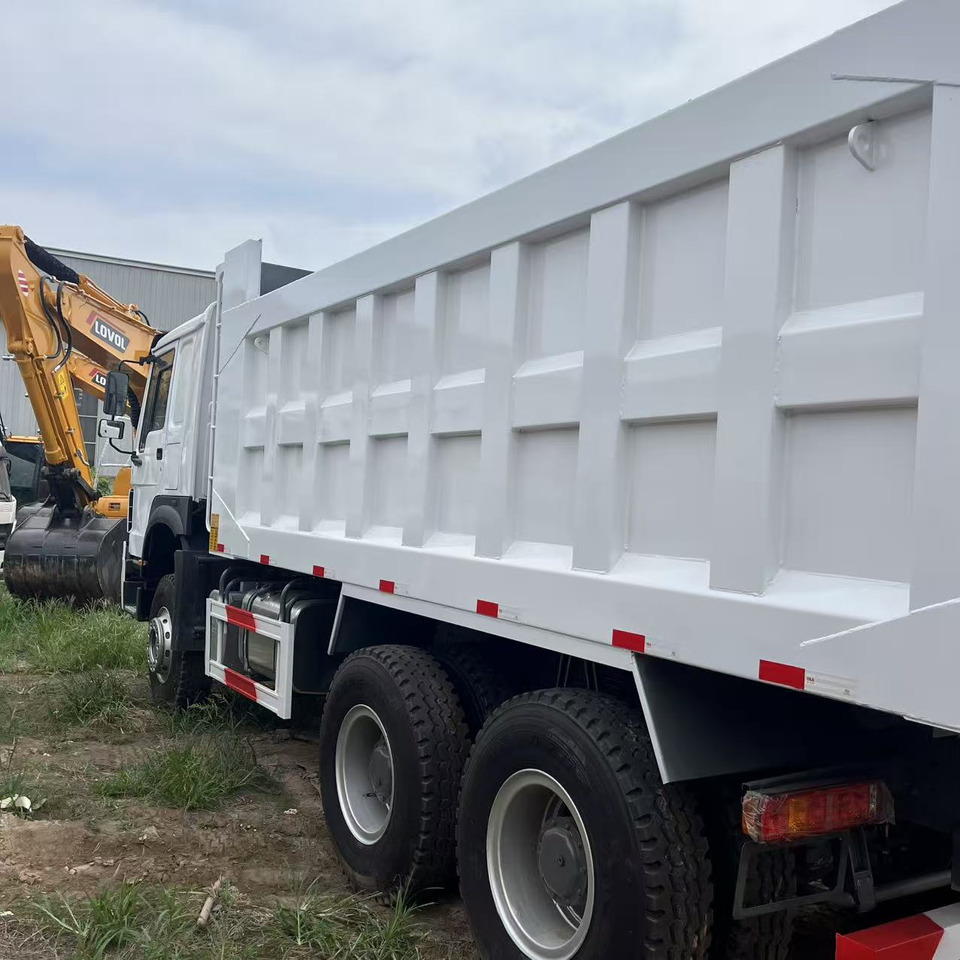 SINOTRUK Howo Dump truck 371hp 6x4 - Tipvogn lastbil: billede 5 SINOTRUK Howo Dump truck 371hp 6x4 - Tipvogn lastbil: billede 5