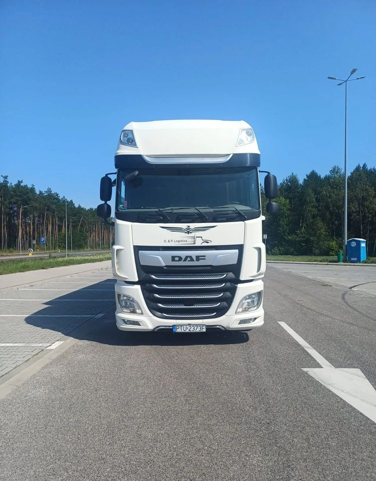 DAF XF 480 SUPER SPACE CAB / ZESTAW TANDEM PRZEJAZDOWY 120 M3 / SSC / ACC /EURO 6 - Lastbil med presenning: billede 4 DAF XF 480 SUPER SPACE CAB / ZESTAW TANDEM PRZEJAZDOWY 120 M3 / SSC / ACC /EURO 6 - Lastbil med presenning: billede 4