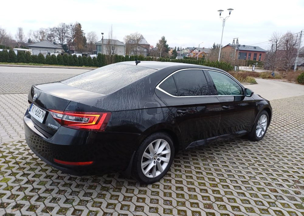 Skoda Superb 2.0 TDI Ambition - Sedan: billede 5 Skoda Superb 2.0 TDI Ambition - Sedan: billede 5