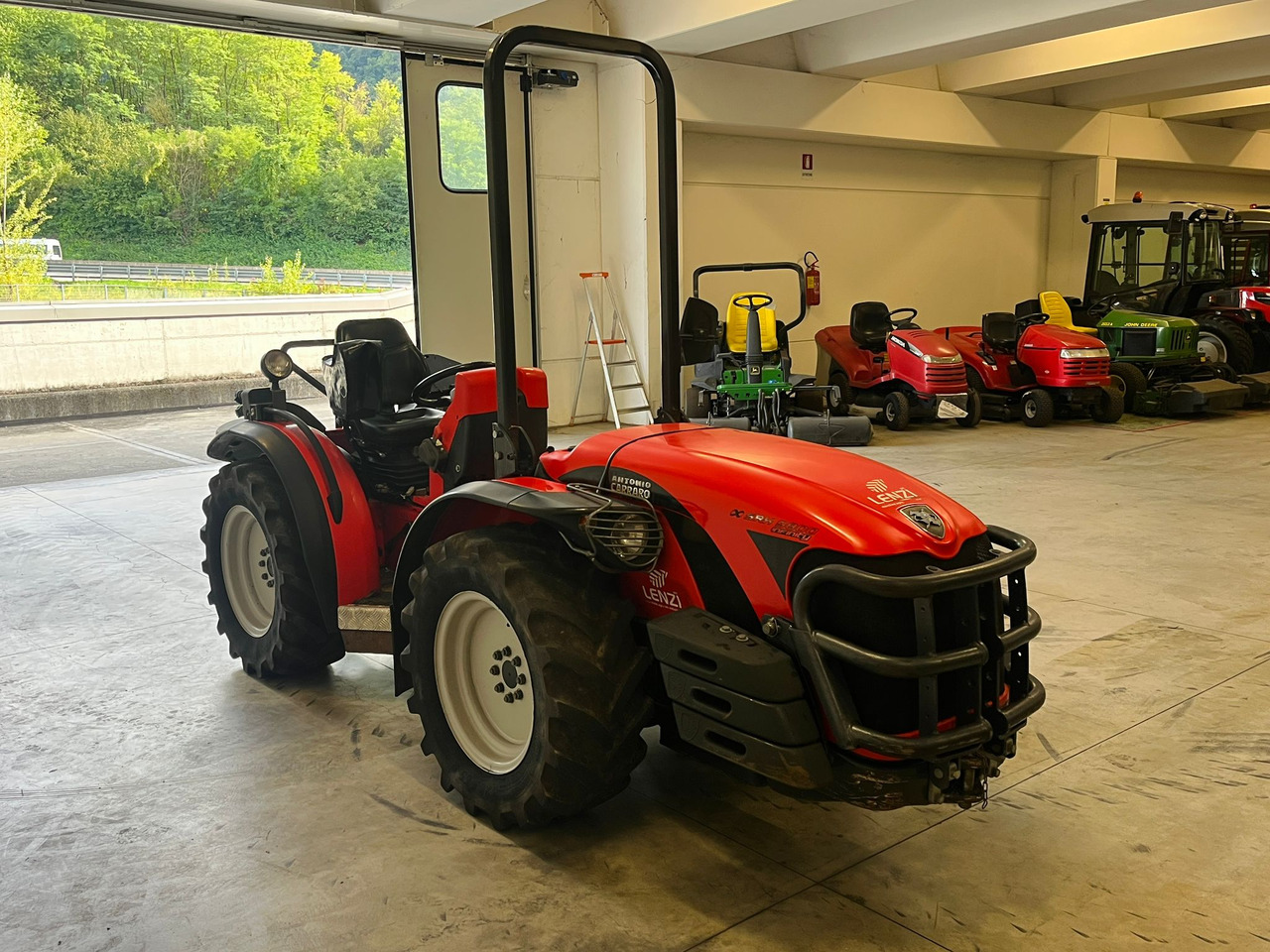 ANTONIO CARRARO SRH 9800 - Traktor: billede 3 ANTONIO CARRARO SRH 9800 - Traktor: billede 3
