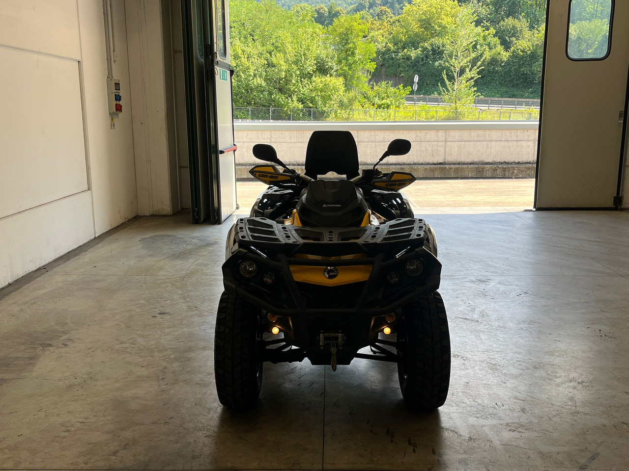CAN-AM BRP OUTLANDER 1000 ROTAX 4X4 - ATV/ Quad: billede 3 CAN-AM BRP OUTLANDER 1000 ROTAX 4X4 - ATV/ Quad: billede 3