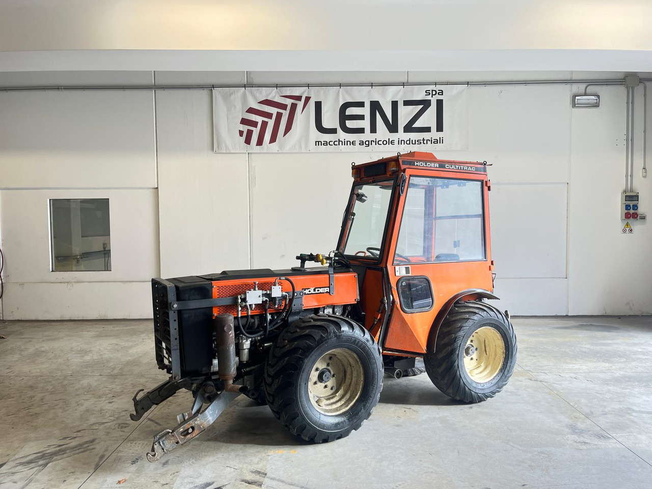 HOLDER CULTITRAC 411 - Traktor: billede 1 HOLDER CULTITRAC 411 - Traktor: billede 1