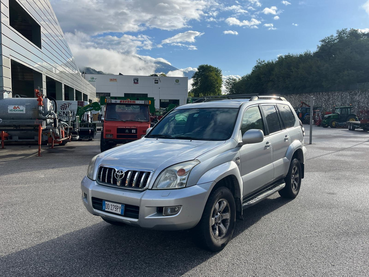 TOYOTA LAND CRUISER 4X4 3.0 D-4D - Bil: billede 2 TOYOTA LAND CRUISER 4X4 3.0 D-4D - Bil: billede 2
