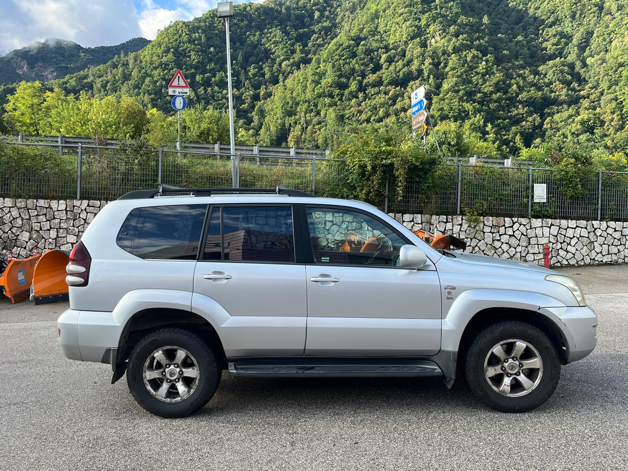 TOYOTA LAND CRUISER 4X4 3.0 D-4D - Bil: billede 5 TOYOTA LAND CRUISER 4X4 3.0 D-4D - Bil: billede 5