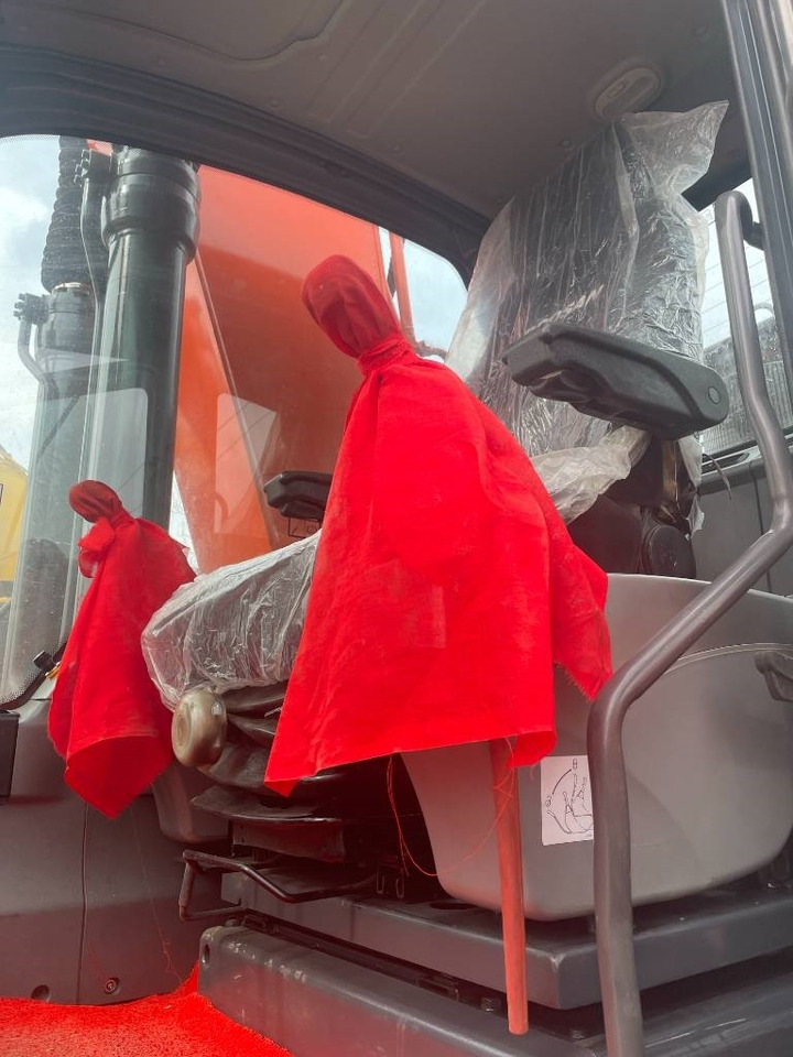 Doosan DX 225 - Bæltegravemaskine: billede 2 Doosan DX 225 - Bæltegravemaskine: billede 2