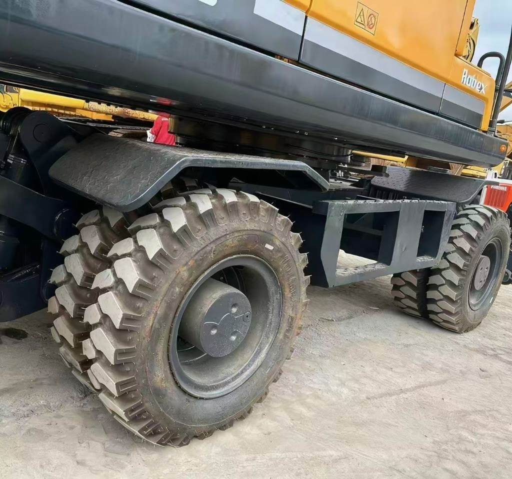 Hyundai 210W -9 - Hjulgravemaskine: billede 3 Hyundai 210W -9 - Hjulgravemaskine: billede 3