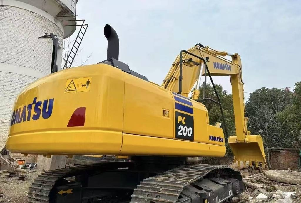 Komatsu PC 200-8 - Bæltegravemaskine: billede 1 Komatsu PC 200-8 - Bæltegravemaskine: billede 1