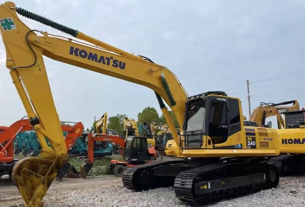 Komatsu PC 240 - Bæltegravemaskine: billede 1 Komatsu PC 240 - Bæltegravemaskine: billede 1