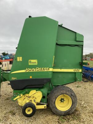 John Deere 592 HIFLOW - Rundballepresse: billede 2 John Deere 592 HIFLOW - Rundballepresse: billede 2