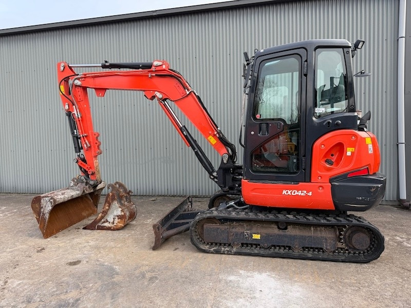 Kubota KX 042-4 - Minigravemaskine: billede 1 Kubota KX 042-4 - Minigravemaskine: billede 1
